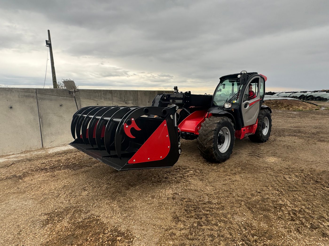 Outils tracteurs & engins — réalisation ATARE