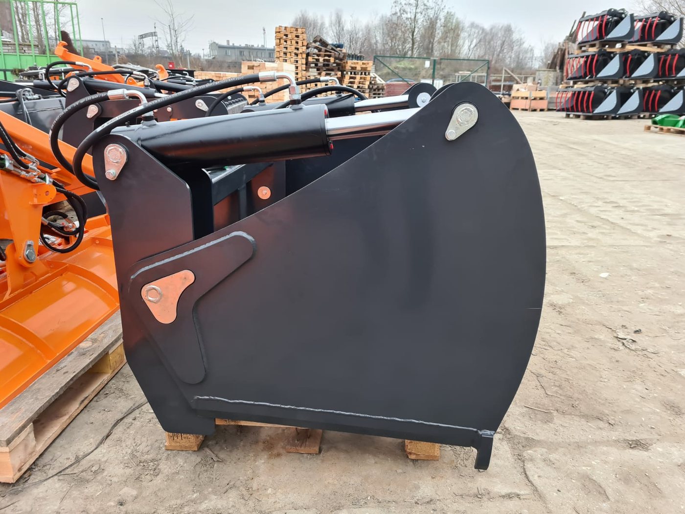 Outils tracteurs & engins — réalisation ATARE